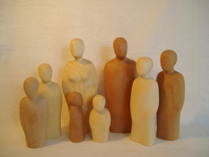 Holzfiguren Familie